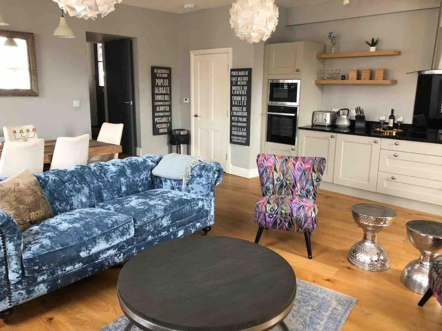 Luxurious 2 Bedroom Apartment In Central Berwick المظهر الخارجي الصورة