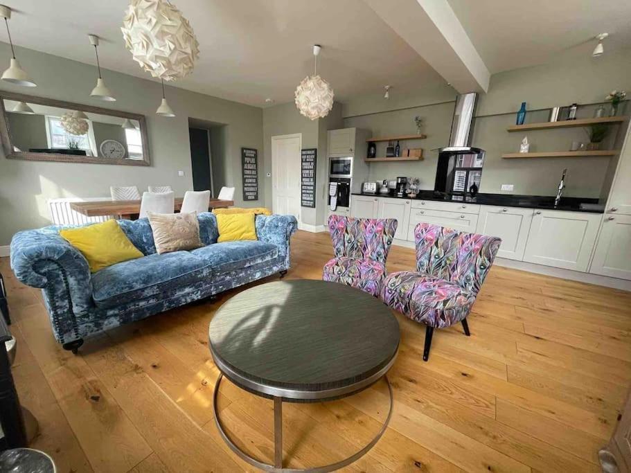 Luxurious 2 Bedroom Apartment In Central Berwick المظهر الخارجي الصورة
